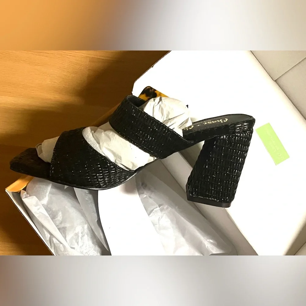 Chase + Chloe Black Woven Mules w/ Faux Tortoise Shell Buckle Detail - Size 6.5 - Picture 6 of 9